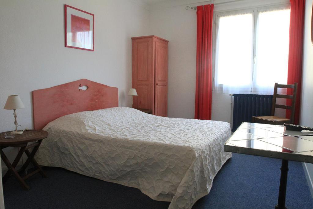 Hotel Le Saint Pierre Collioure Room photo